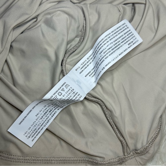 ABERCROMBIE & FITCH Soft Matte Seamless Asymmetrical Ruched Top - Picture 9 of 10